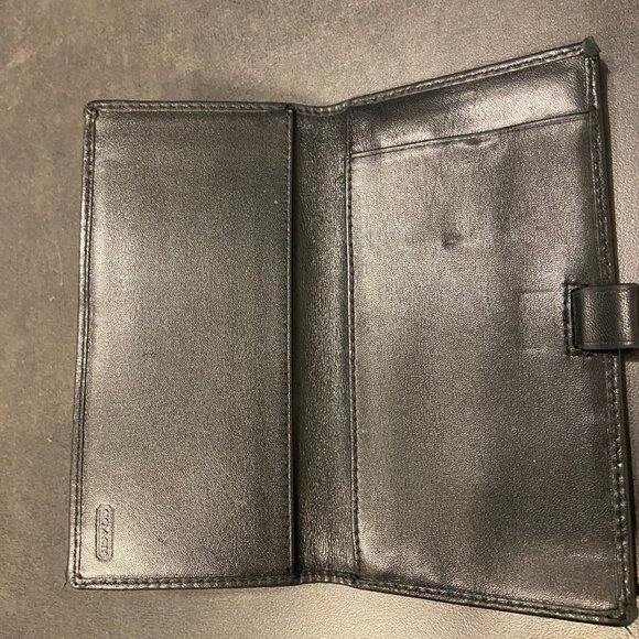 Coach - Never used (NWOT) Card or Checkbook Wallet - Picture 4 of 5
